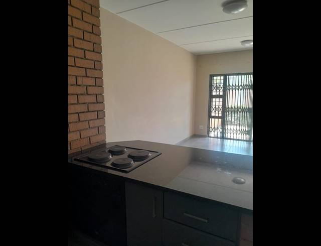2 BEDROOM APARTMENT FOR SALE IN VORNA VALLEY